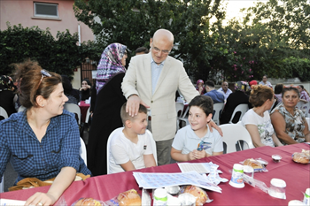 20-06-2016 gümüşsuyu mah. iftarı_6_800x533.JPG